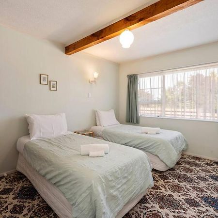 Villa Charming Hideaway Lago Lago Taupo Exterior foto