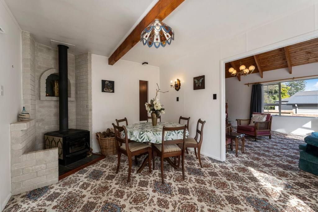 Villa Charming Hideaway Lago Lago Taupo Exterior foto