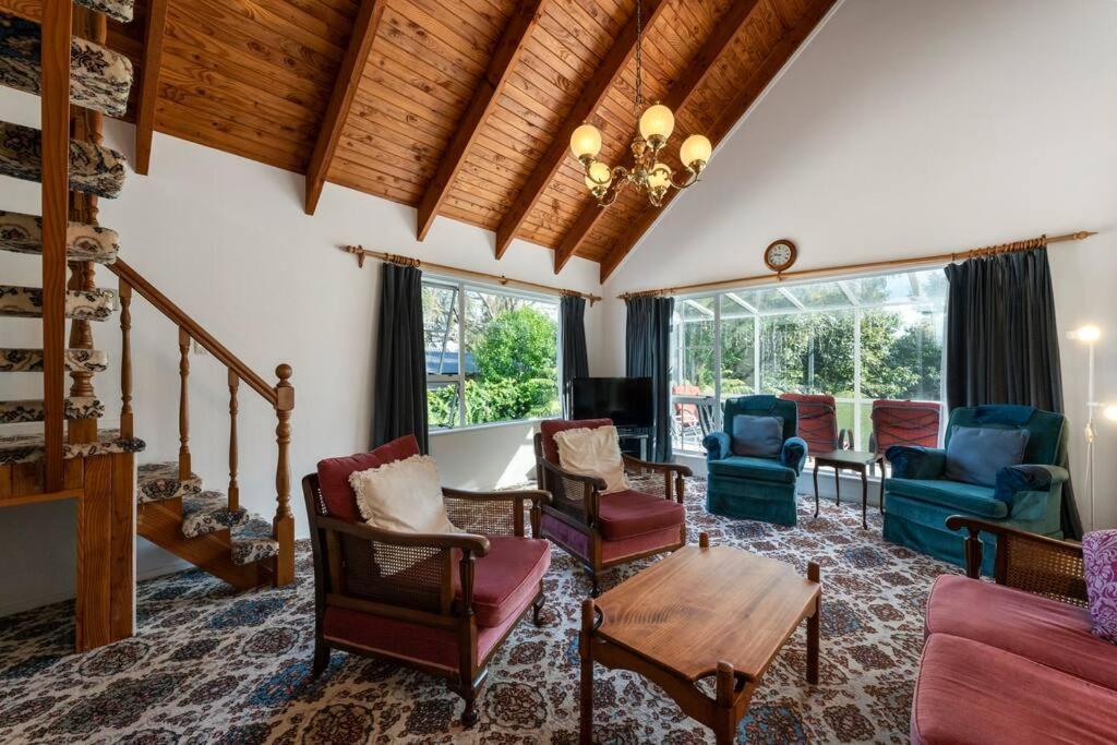 Villa Charming Hideaway Lago Lago Taupo Exterior foto