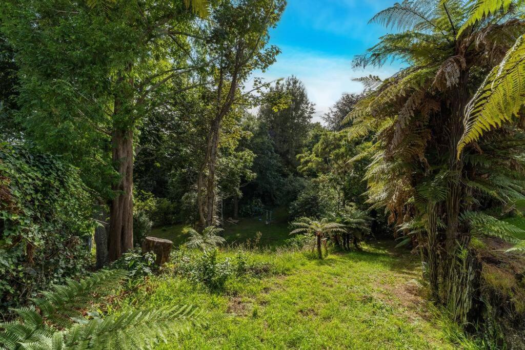 Villa Charming Hideaway Lago Lago Taupo Exterior foto